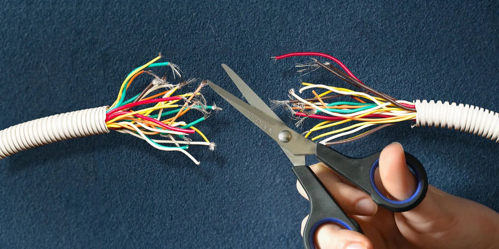 Wired vs. Wireless Peripherals What You Really Need to Know