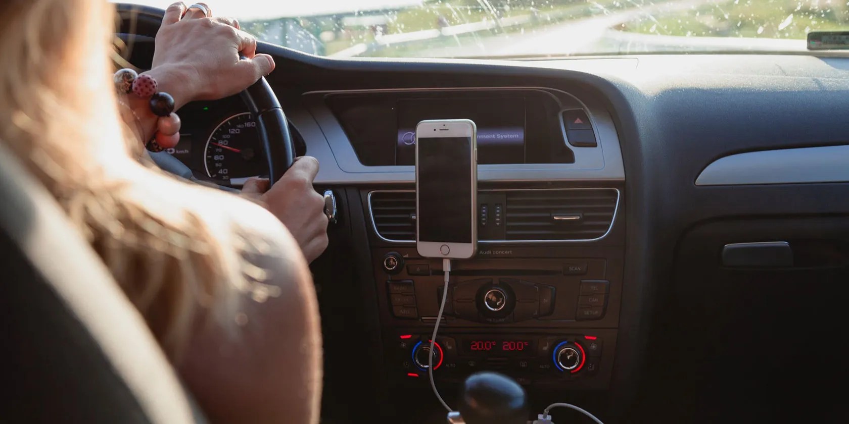 The 7 Best Bluetooth Car Adapters to Connect Your Smartphone