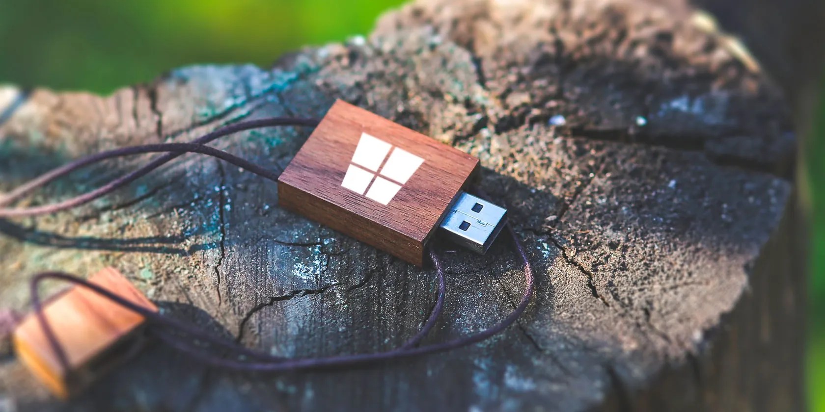 How to Install Windows 10 From a Bootable USB Drive