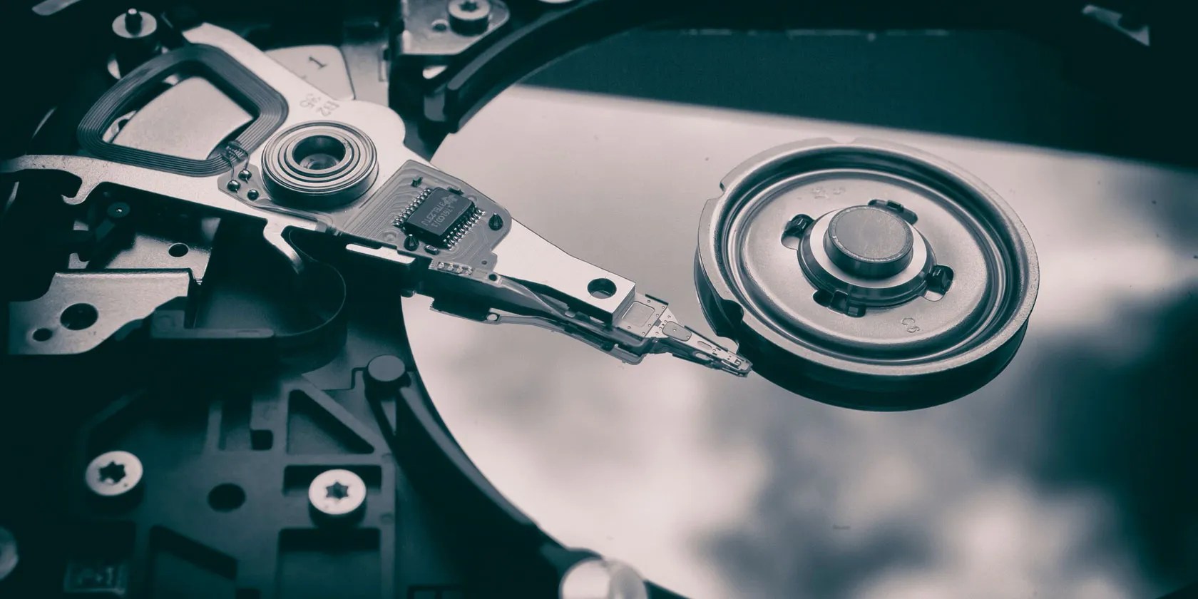 100 Disk Usage in Windows 10? 18 Tips and Tricks to Fix This Issue