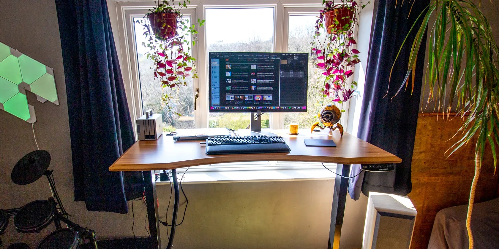Working From Home? The Flexispot E5 Electric Standing Desk Is an