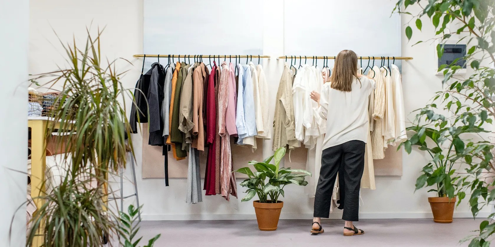 The 6 Best Sites For Finding Vintage Clothing