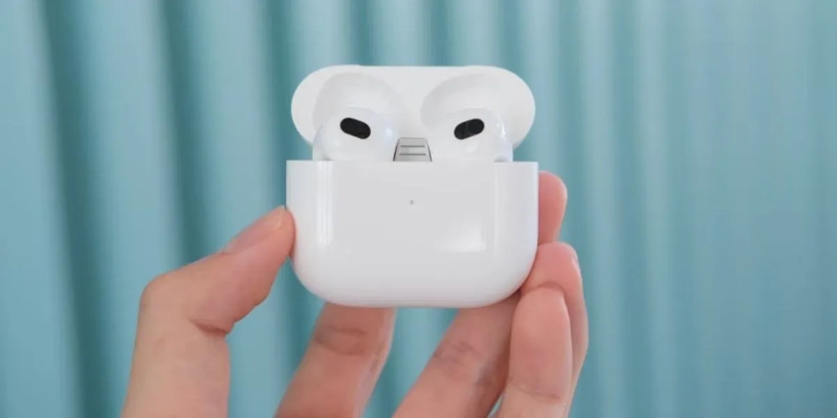 What AirPods Do I Have? 5 Ways to Check Your AirPods Model