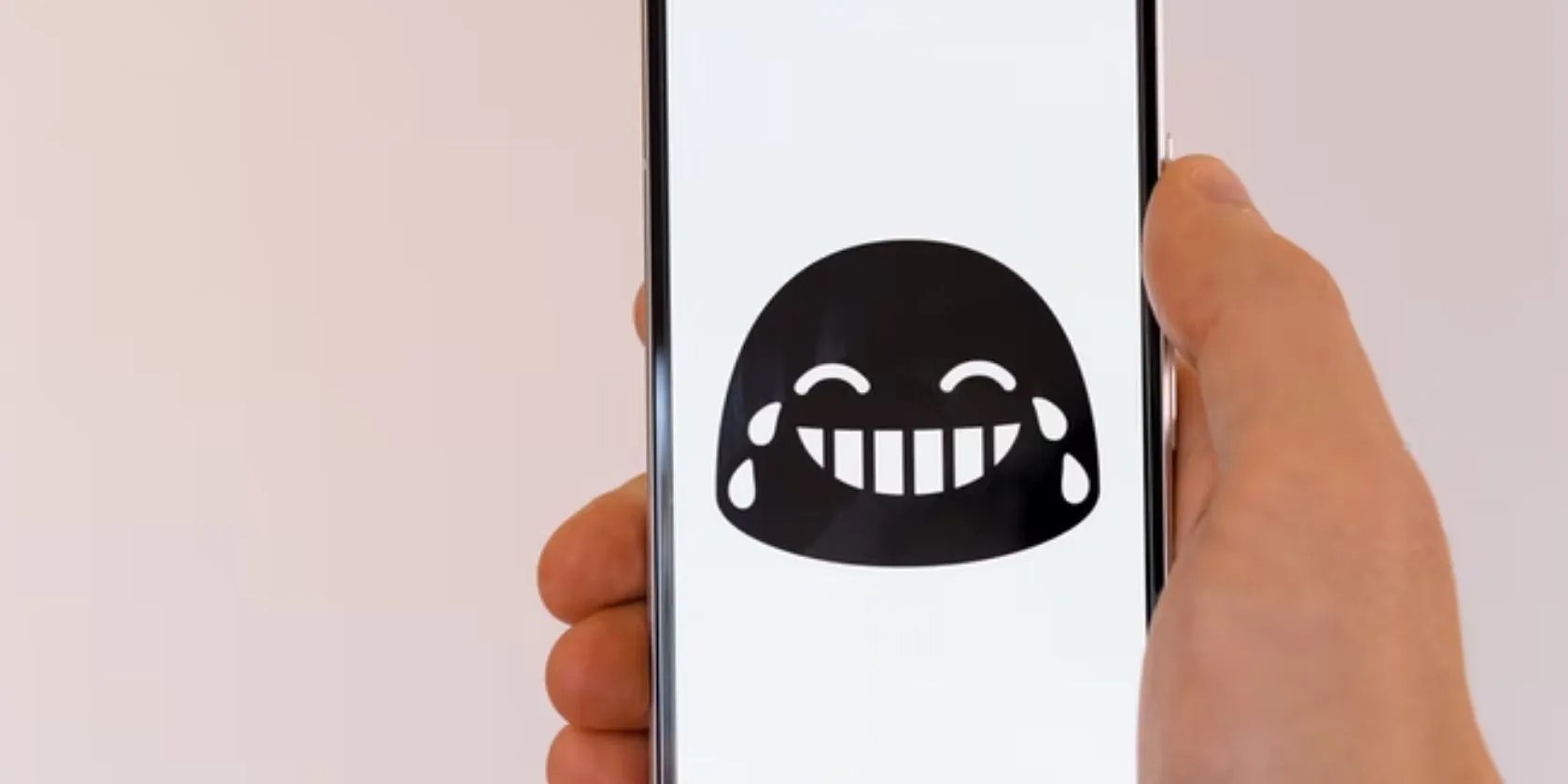 10 Hilarious iPhone Apps to Prank Your Friends