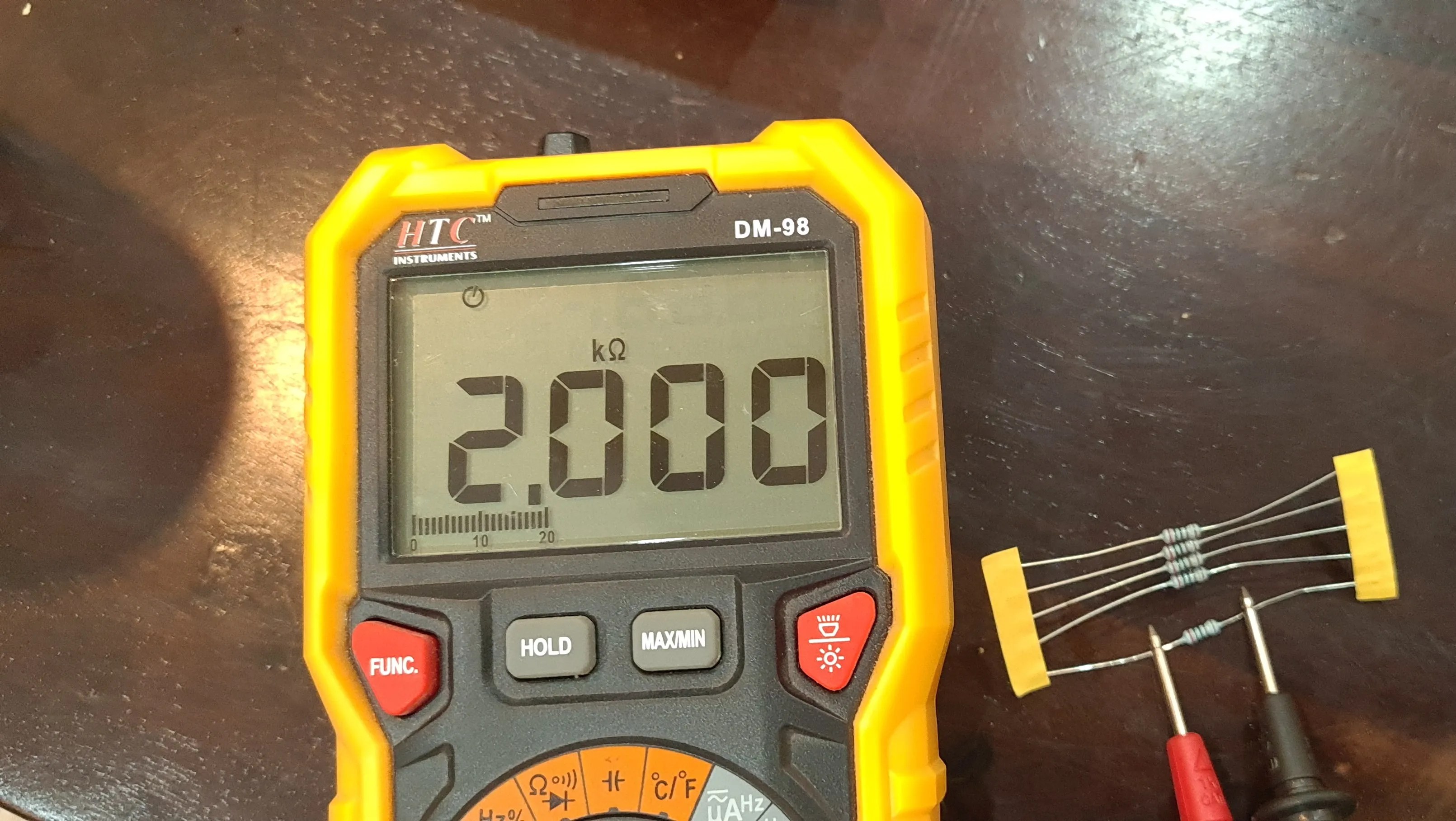 How to Test a Resistor With or Without a Multimeter