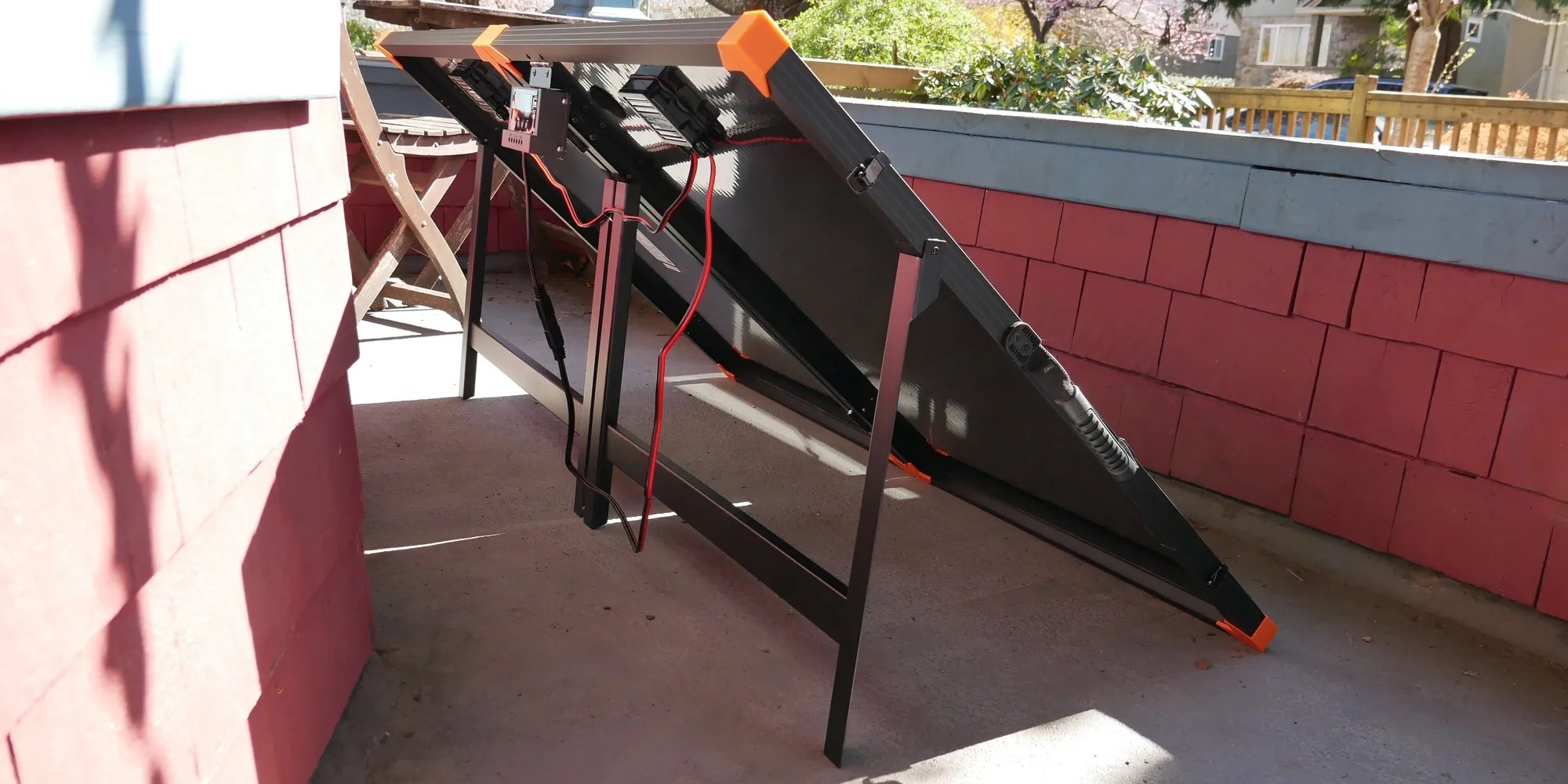 FlexSolar 200W Briefcase Solar Panel Review Power for Your Batteries