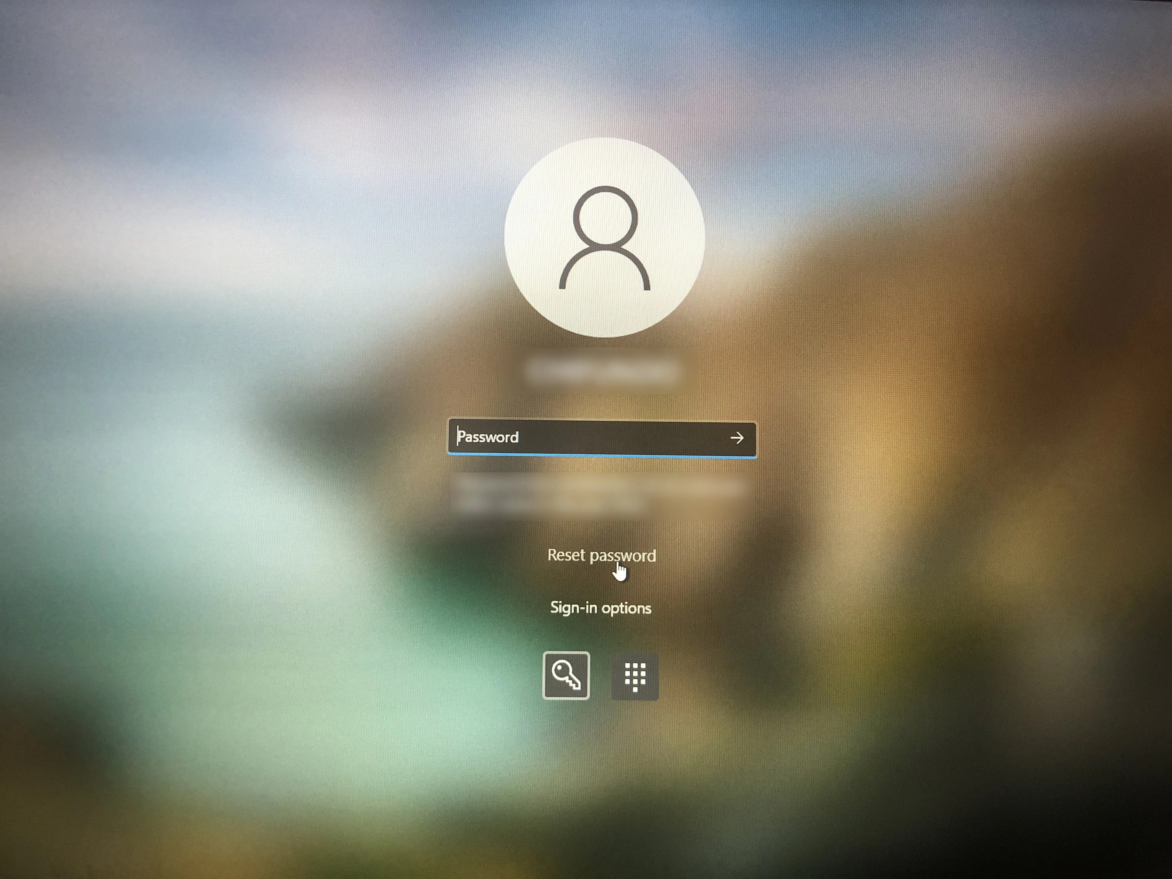How to Create and Use a Password Reset Disk in Windows 10 & 11