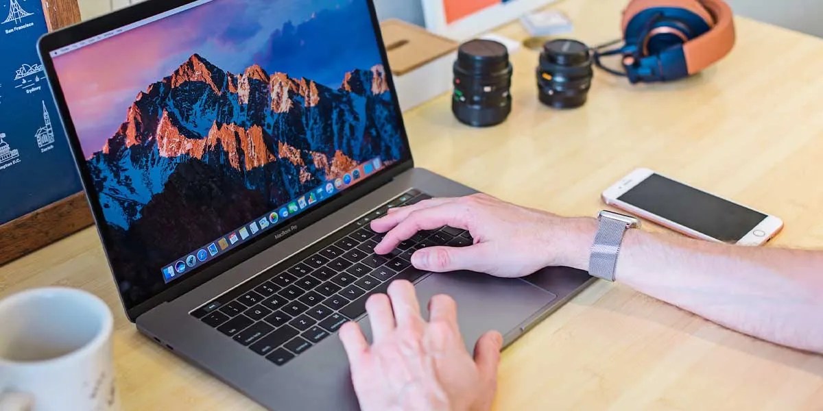 8 Reasons MacBooks Are Better Than Other Laptops