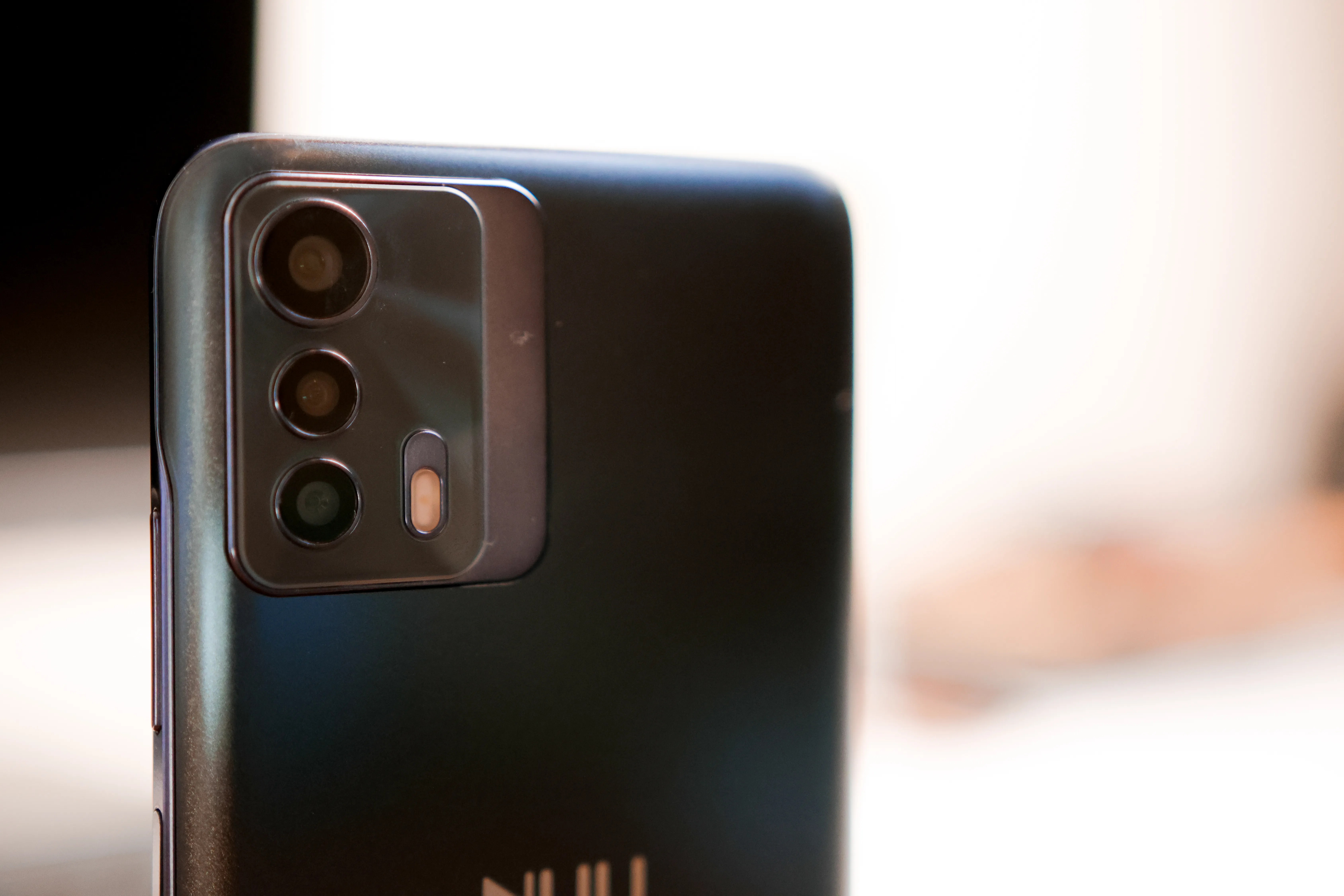 NUU B20 5G: The Budget Phone That's a Pleasure to Use