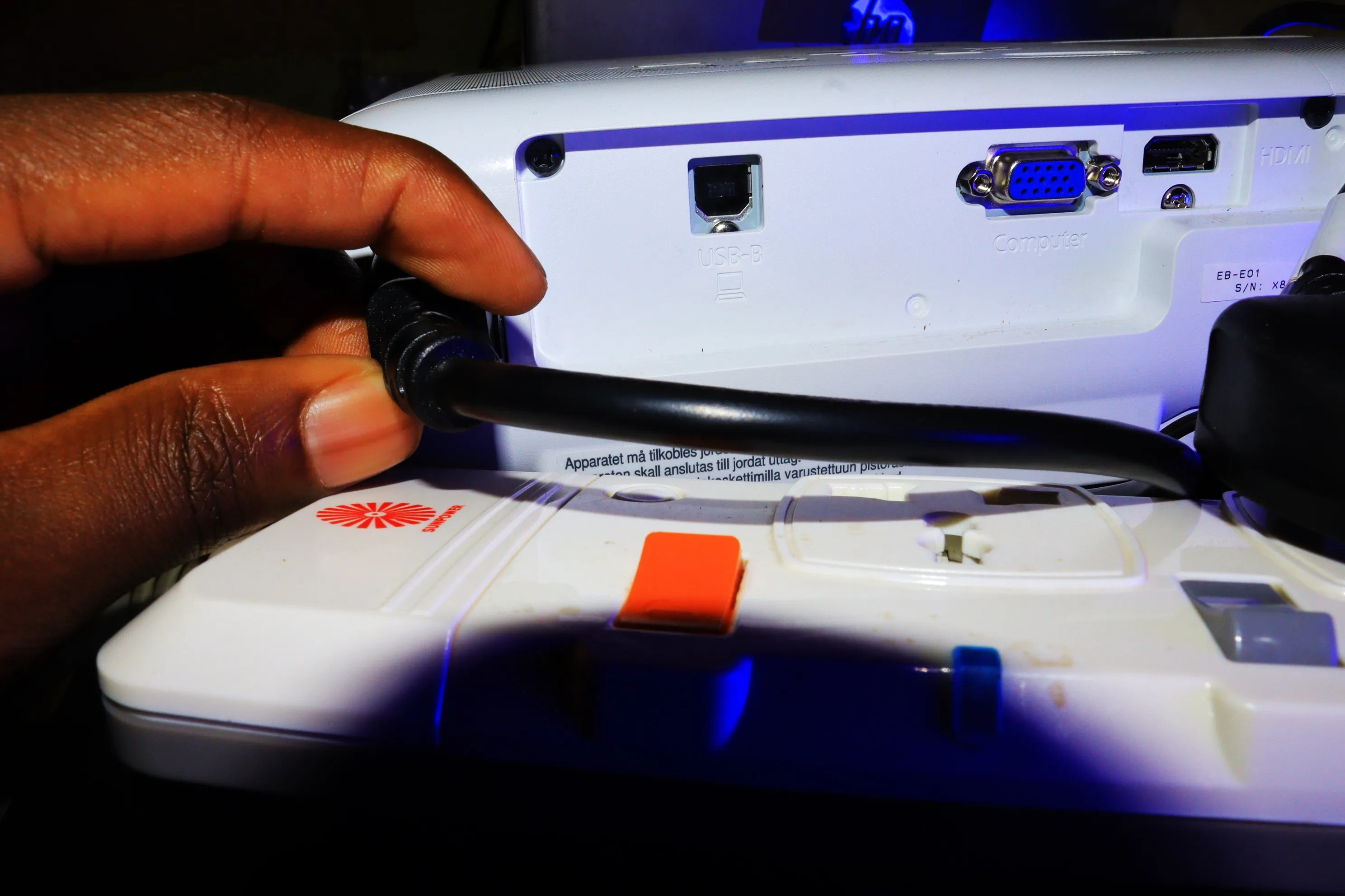 How to Clean a Projector Lens