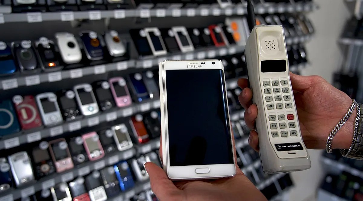 A Brief History of the World's First Cell Phones