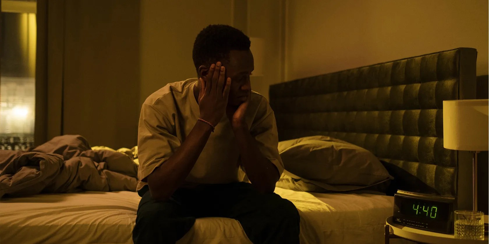 How to Properly Catch Up on Lost Sleep Using Apps and Wearables