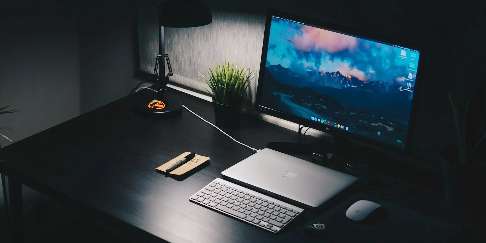 How to Use Your MacBook With the Lid Closed in Clamshell Mode