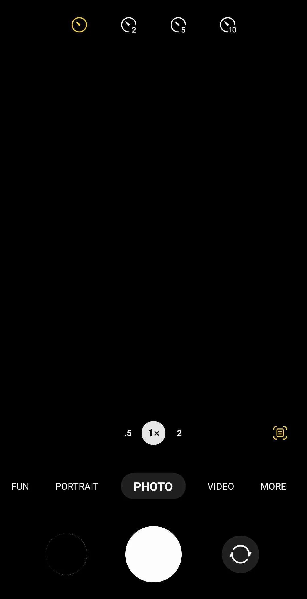 How to Use the Camera on a Samsung Phone