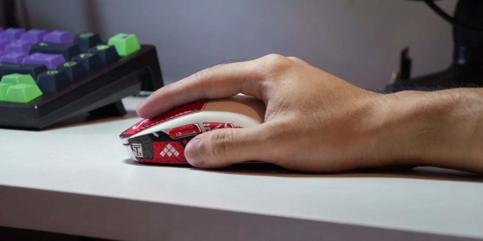 How Should You Hold Your Gaming Mouse? Mouse Grips Explained