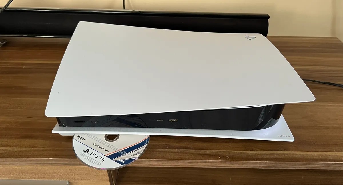 PS5 vs. PS5 Digital Edition Which One Should You Buy?