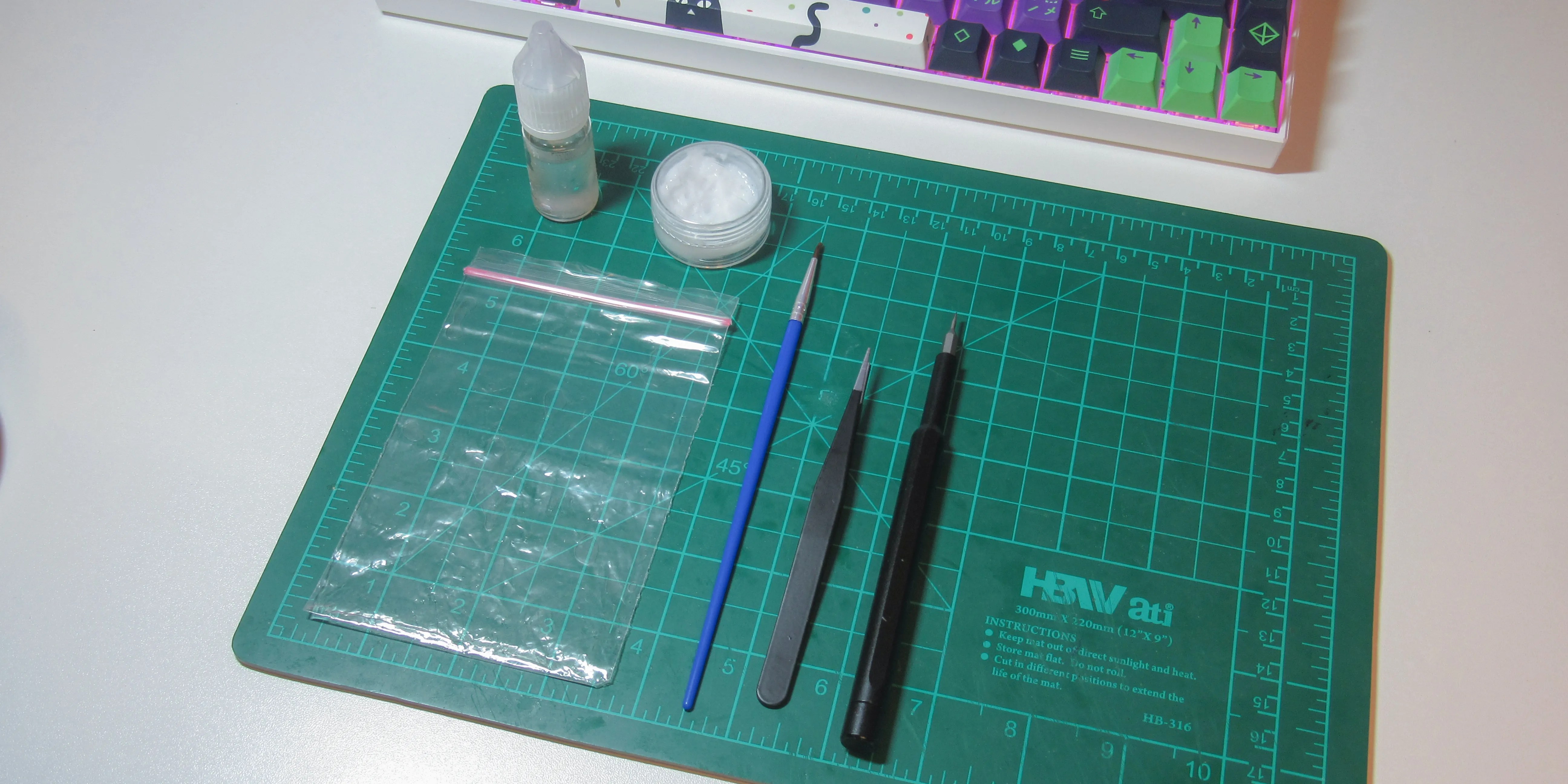 How to Lube Your Mechanical Keyboard Switches The Traditional Way vs