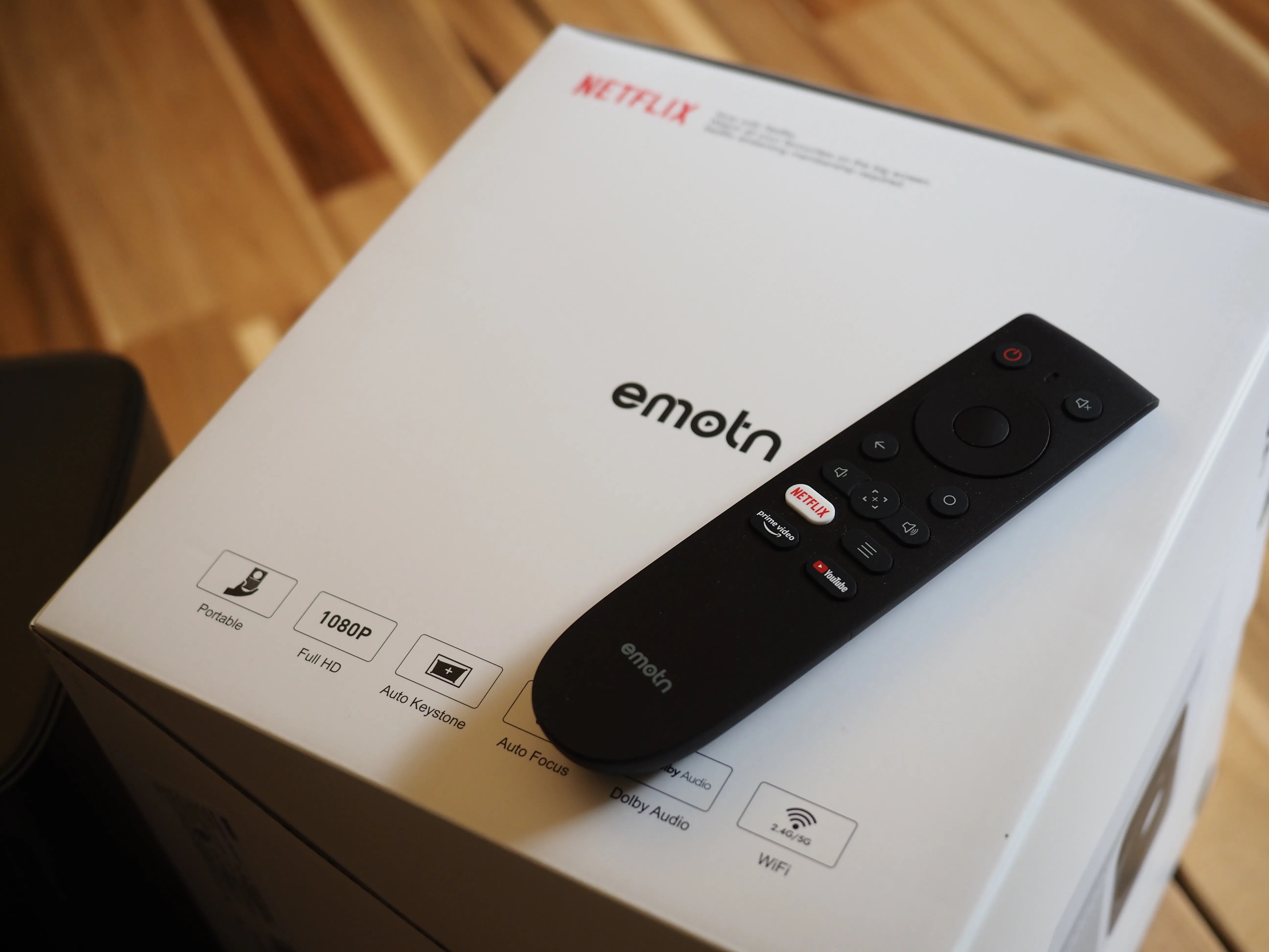Emotn N1 Review: Lightweight, Netflix-Certified Smart Projector