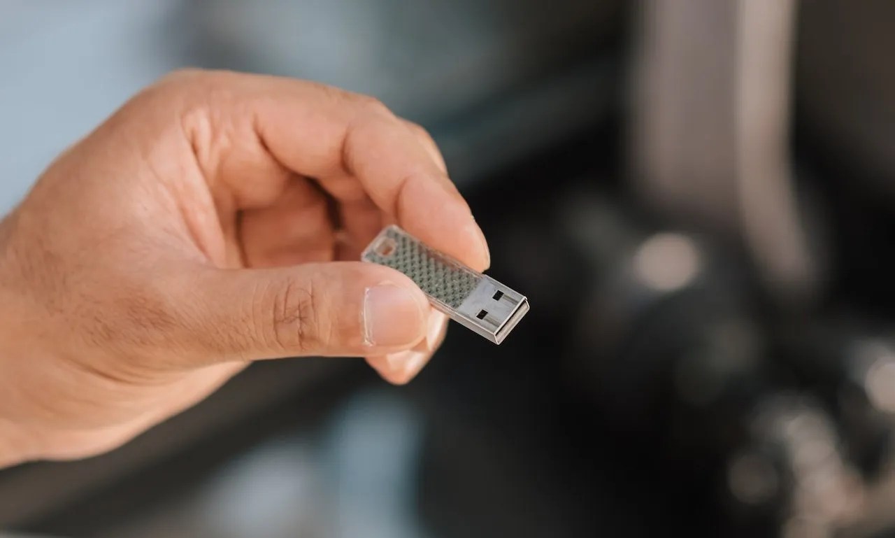 Can You Stream Video Over USB? Every USB Video Transmission Standard