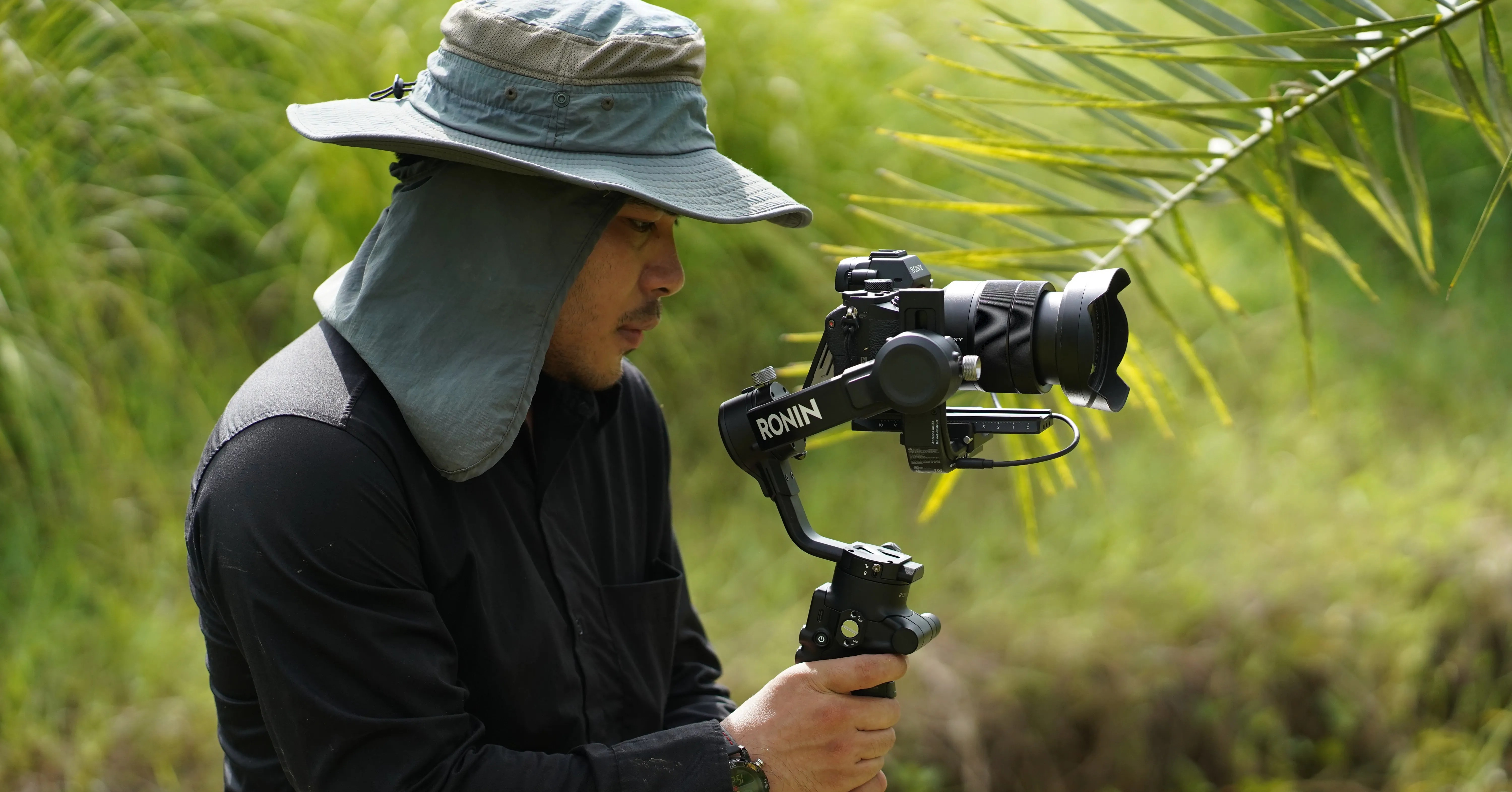 Planning to Upgrade to a Mirrorless Camera? Why You Should Buy a DSLR