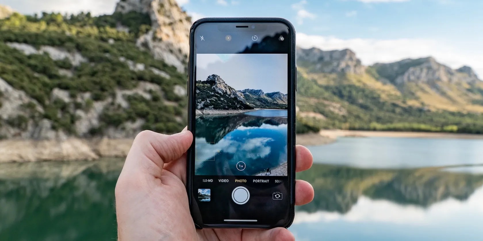 How to Use the Level Tool in Your iPhone’s Camera App to Compose Better