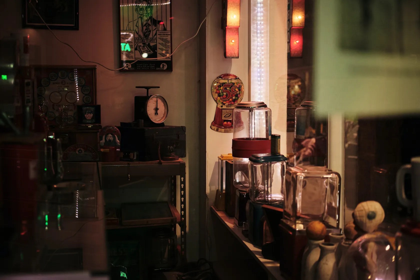 4 Tips for Selling Vintage Items on eBay