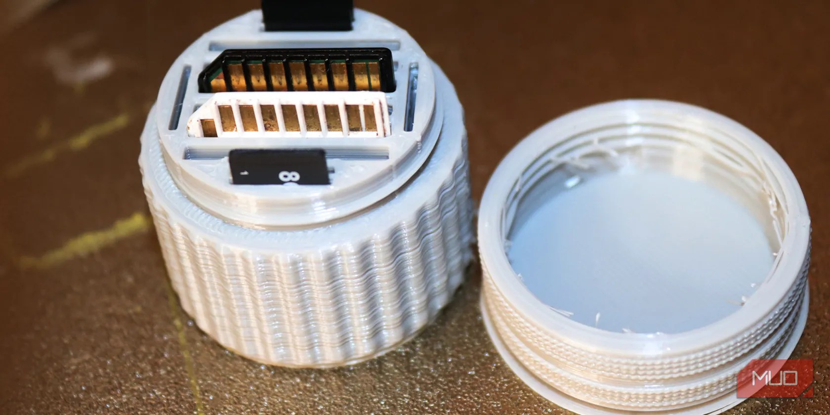 How to 3D Print a Simple SD Memory Card Holder