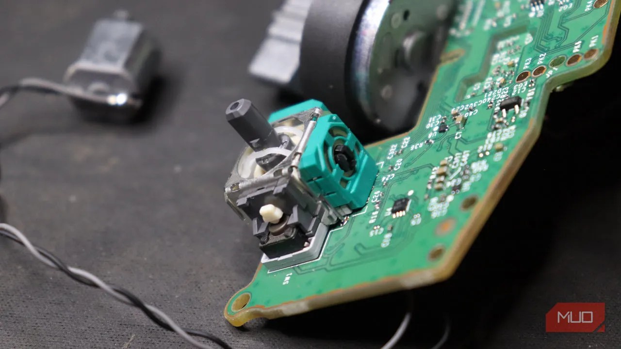 Xbox Controller Drifting? Here's How to Fix That