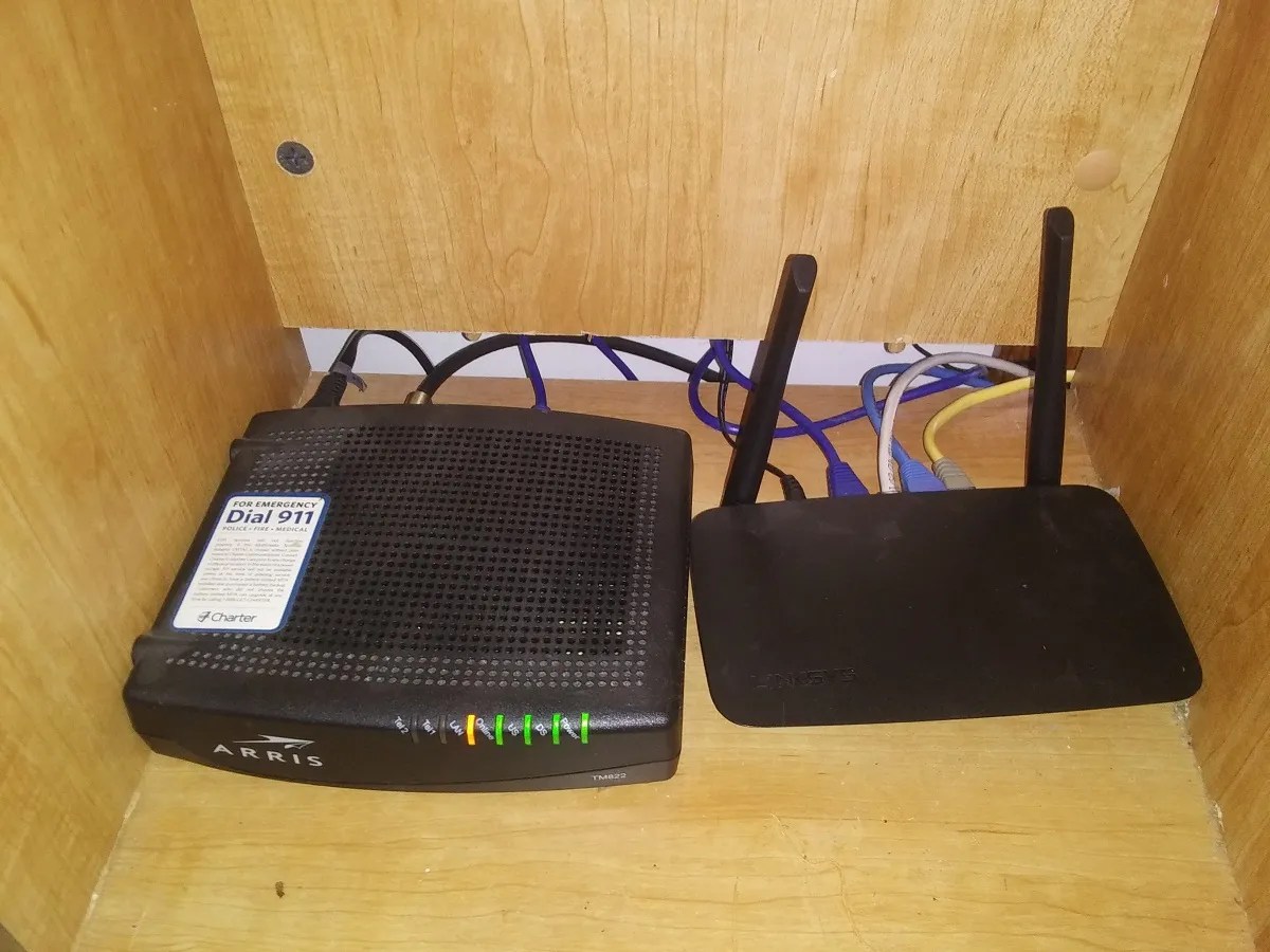 7 Tips to Keep the Cables Under Your Desk Tidy LaptrinhX / News