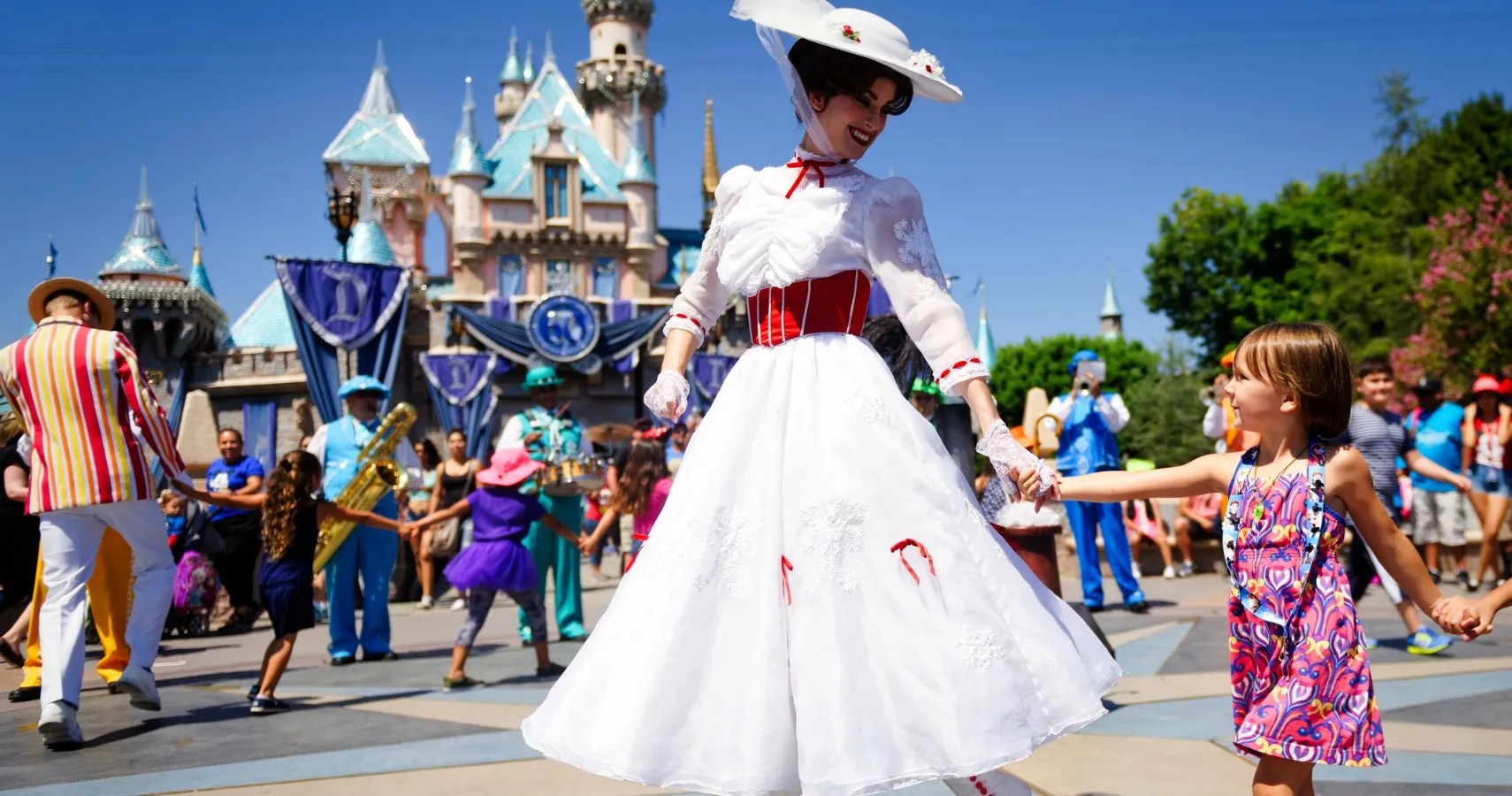 Disneyland Will Sell Alcohol For The First Time In Its 63Year History