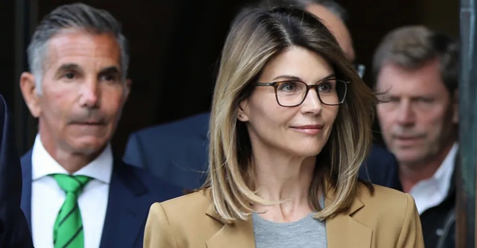 Lawyers For Lori Loughlin Files Motion to Dismiss Her College