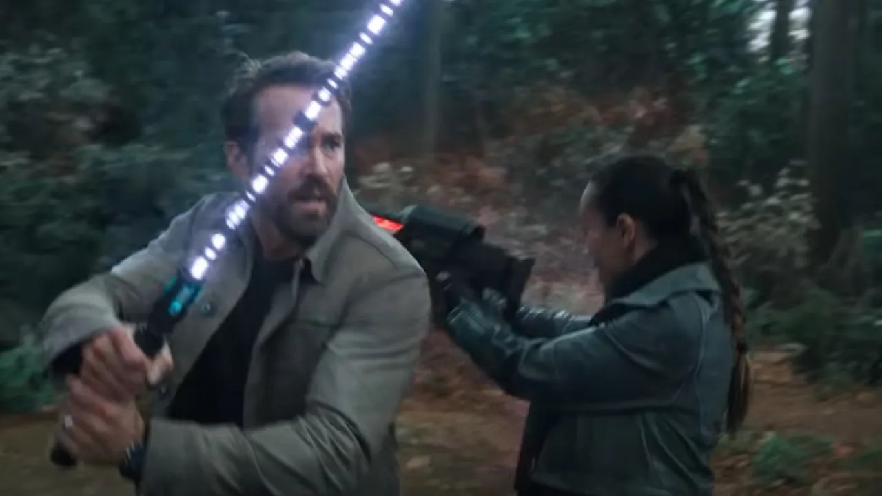 The Adam Project Trailer Shows Ryan Reynolds Uniting With