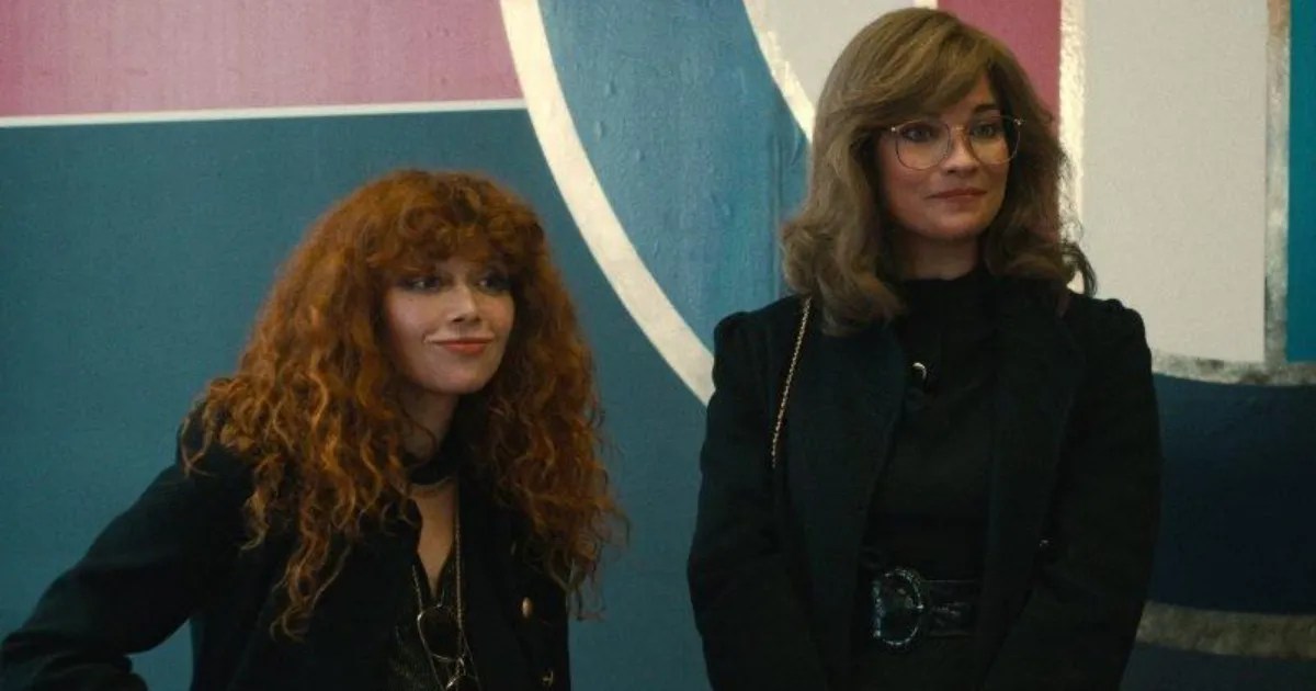 😍 Cómo la temporada 2 de Russian Doll explora el arte de dejar ir 👍