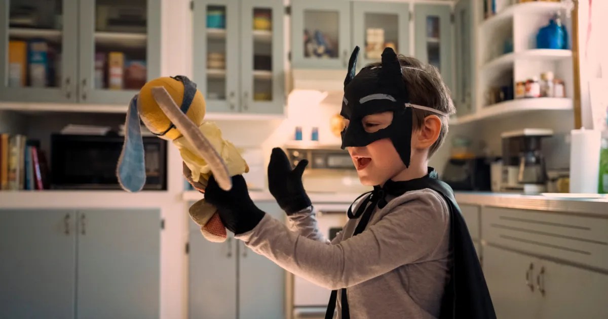 Netflix's Lost Ollie Trailer Puts a Lost Toy on an Amazing Adventure