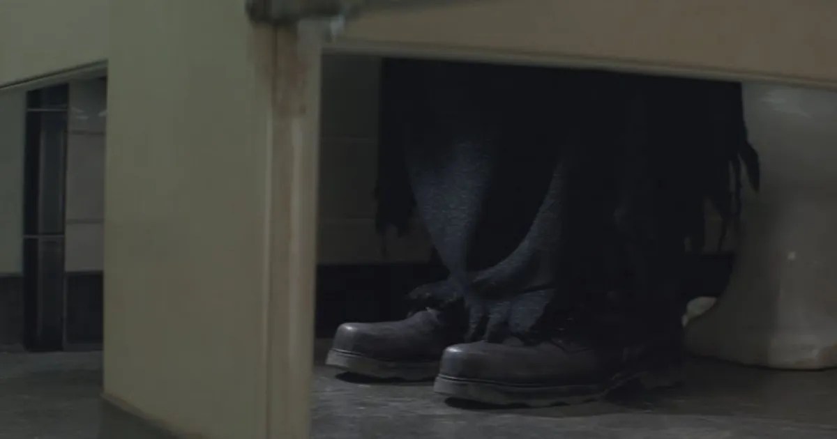 Best Movie Scenes Set in a Bathroom — 2023— (techmesy) Tech Mesy