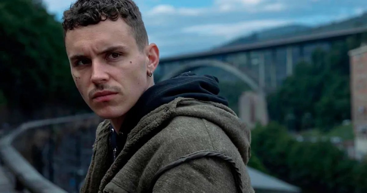 Netflix's Muted Plot, Cast, Release Date, and Everything Else We Know