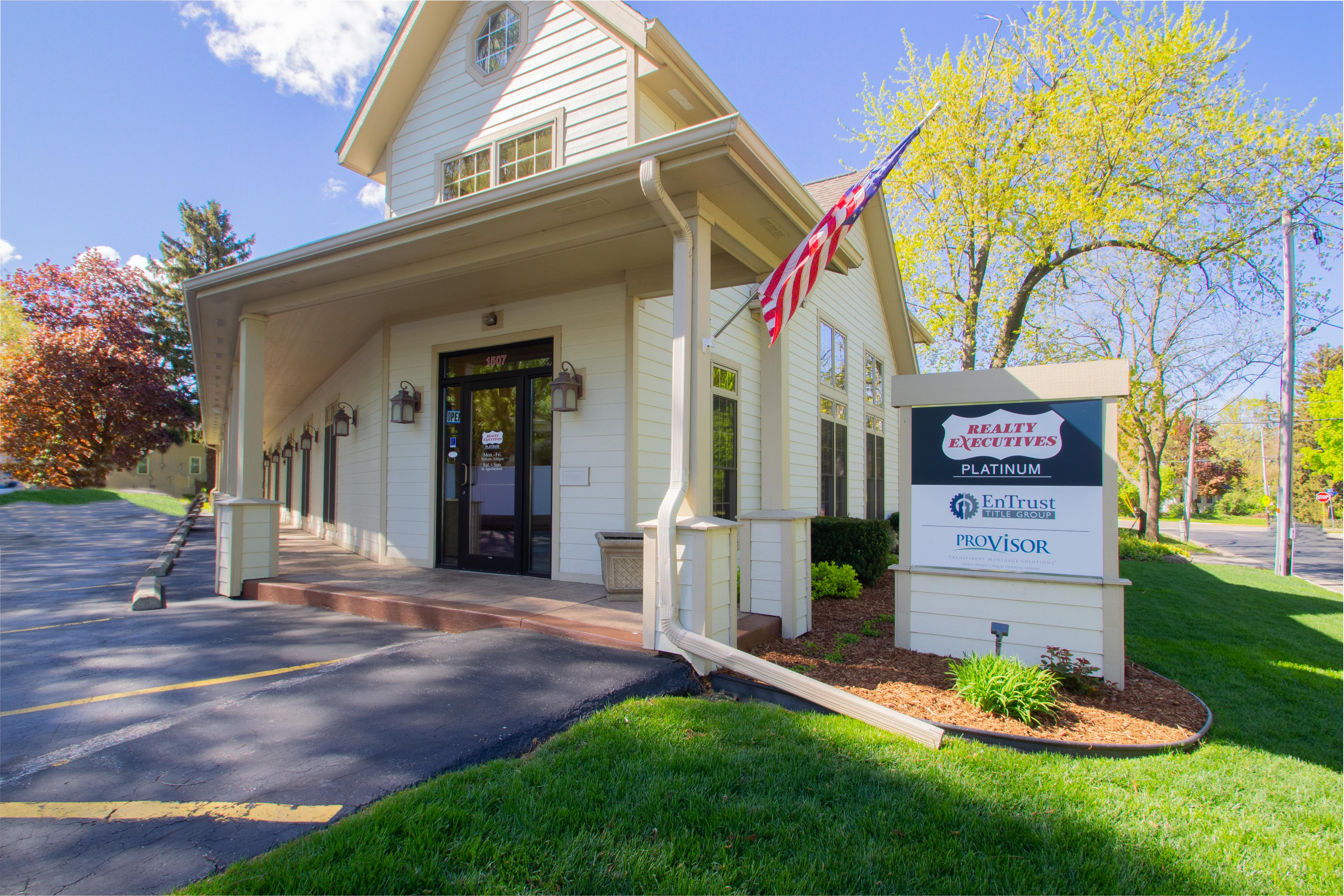 Watertown Real Estate Offices Realty Executives