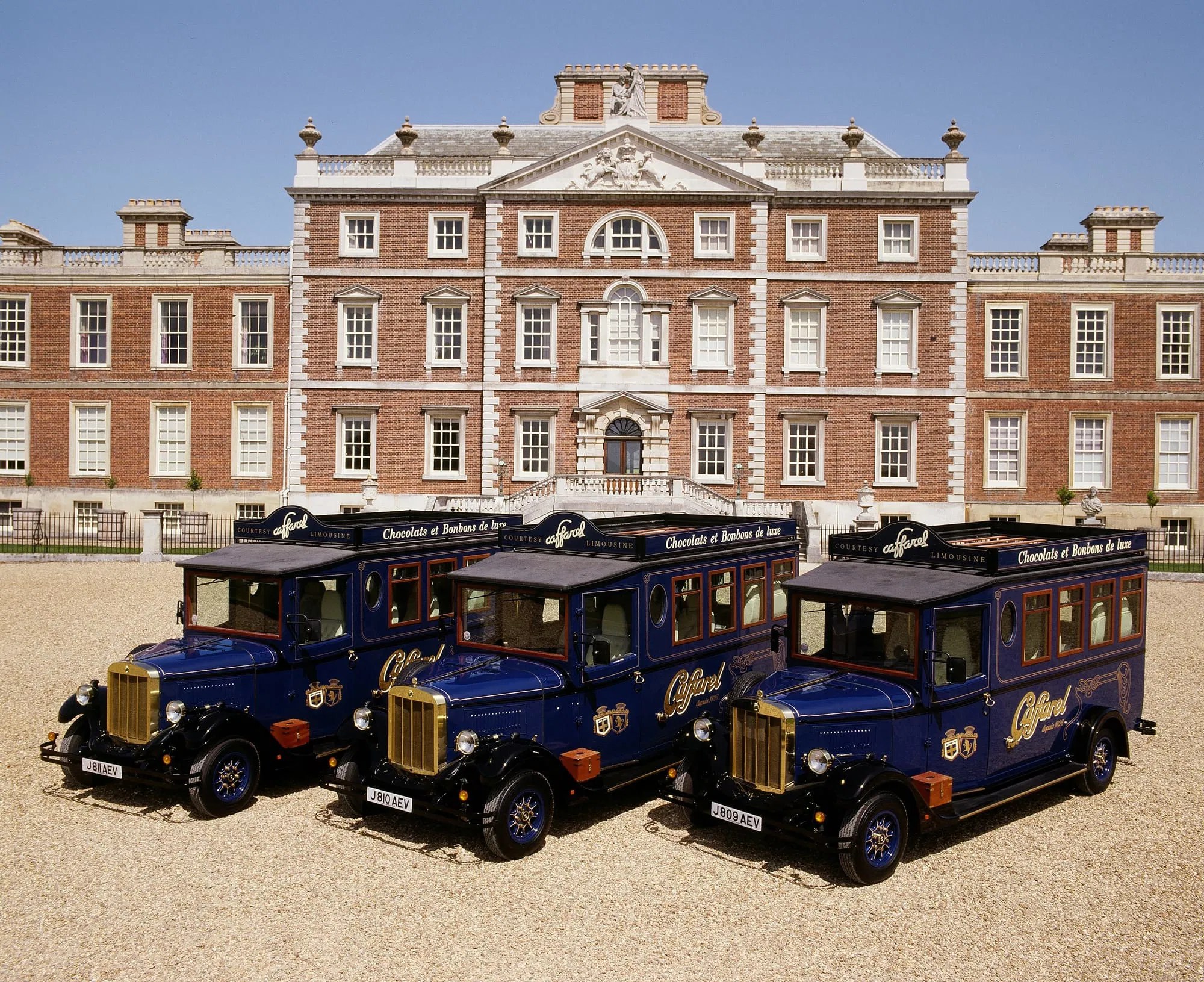 Asquith Mascot Bus Caffarel Chocolates (Italy) Asquith Motors