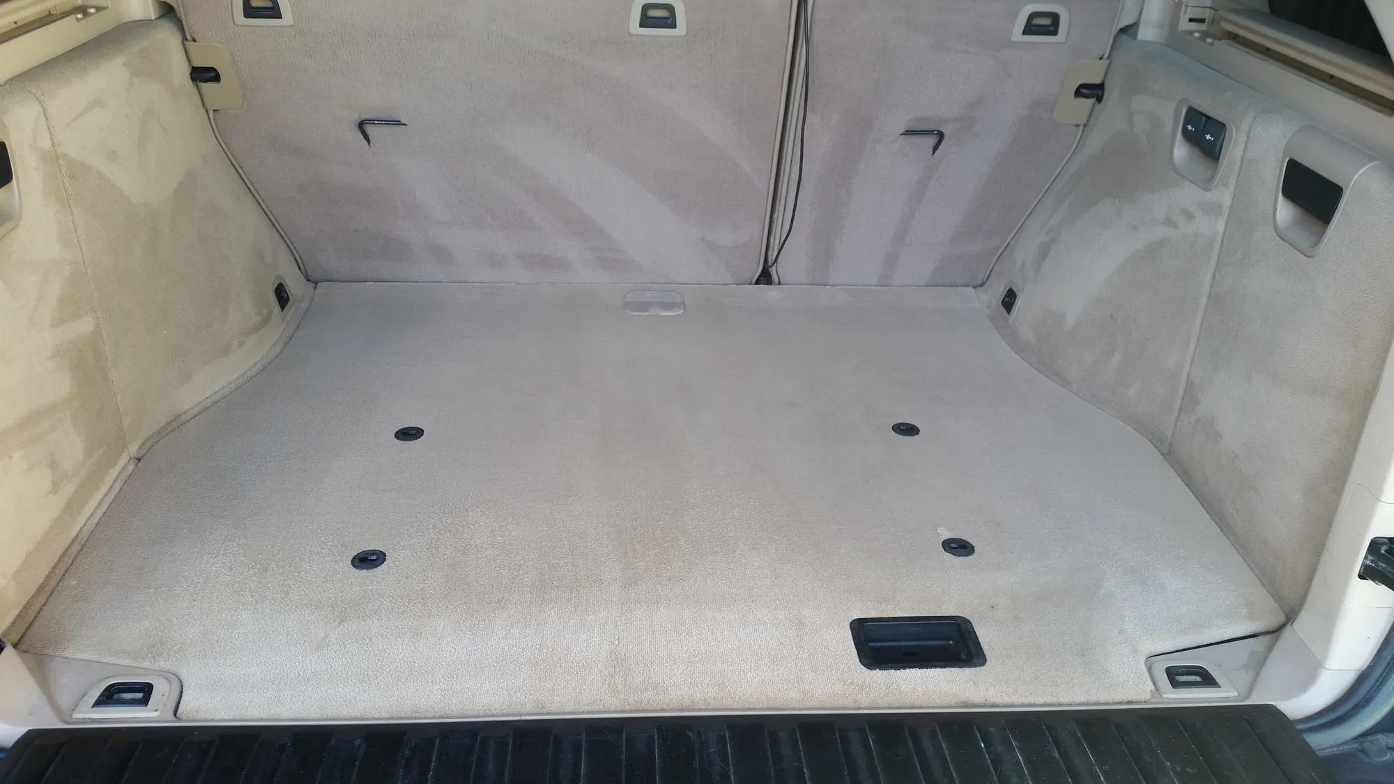 "Looks Like New" mobile car detailing Toowoomba