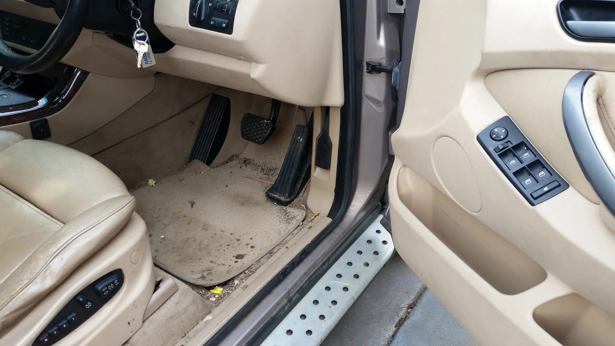 "Looks Like New" mobile car detailing Toowoomba