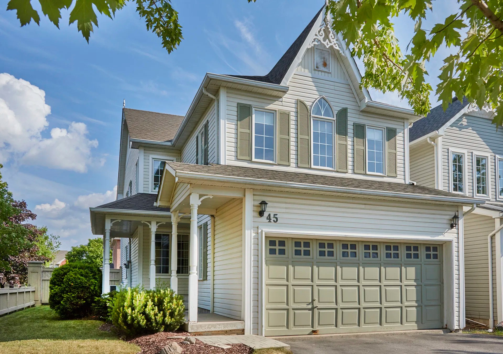 BLUE SKY REAL ESTATE PHOTO