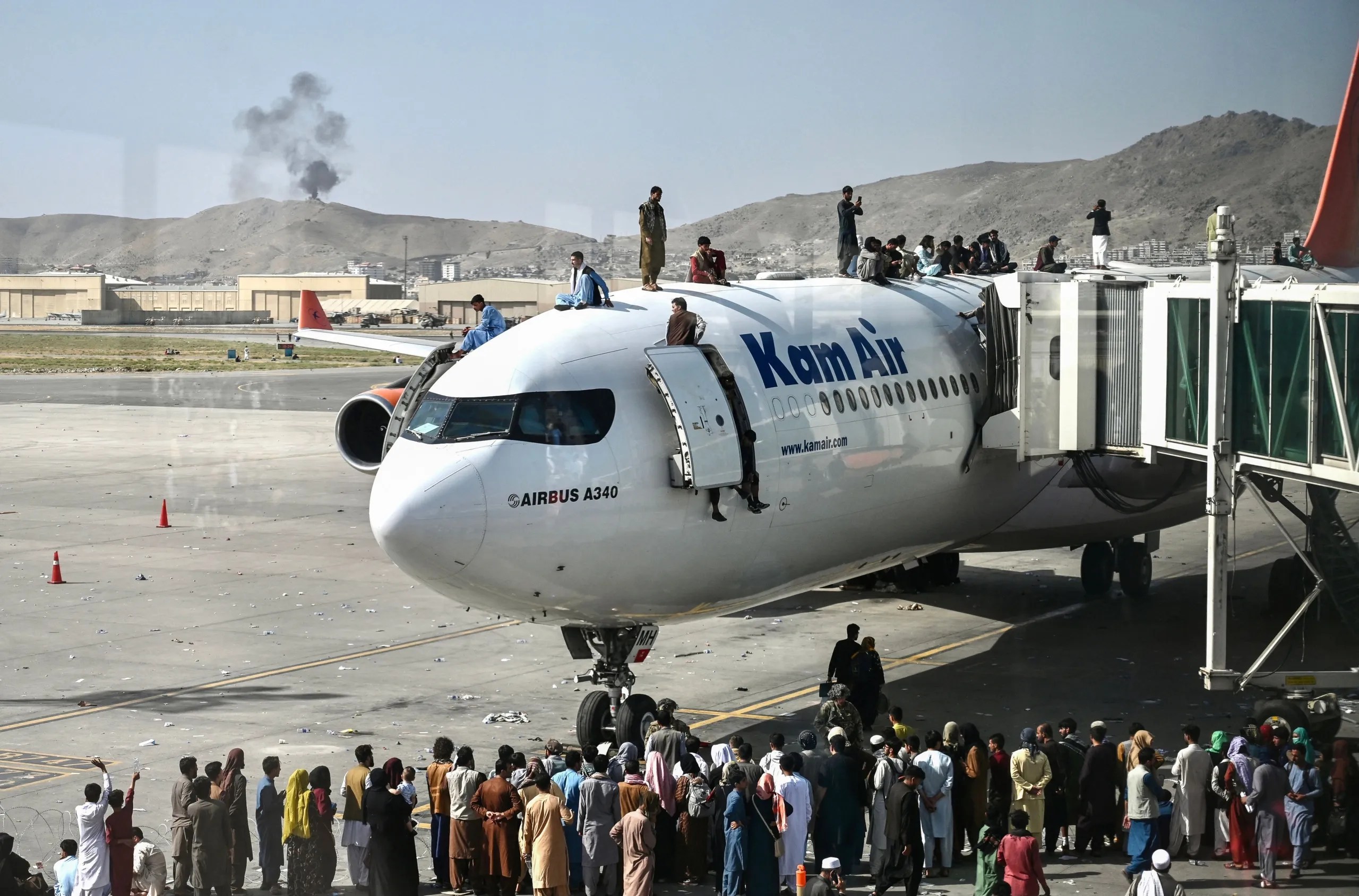 Which Commercial Aircraft Are At Kabul Airport?