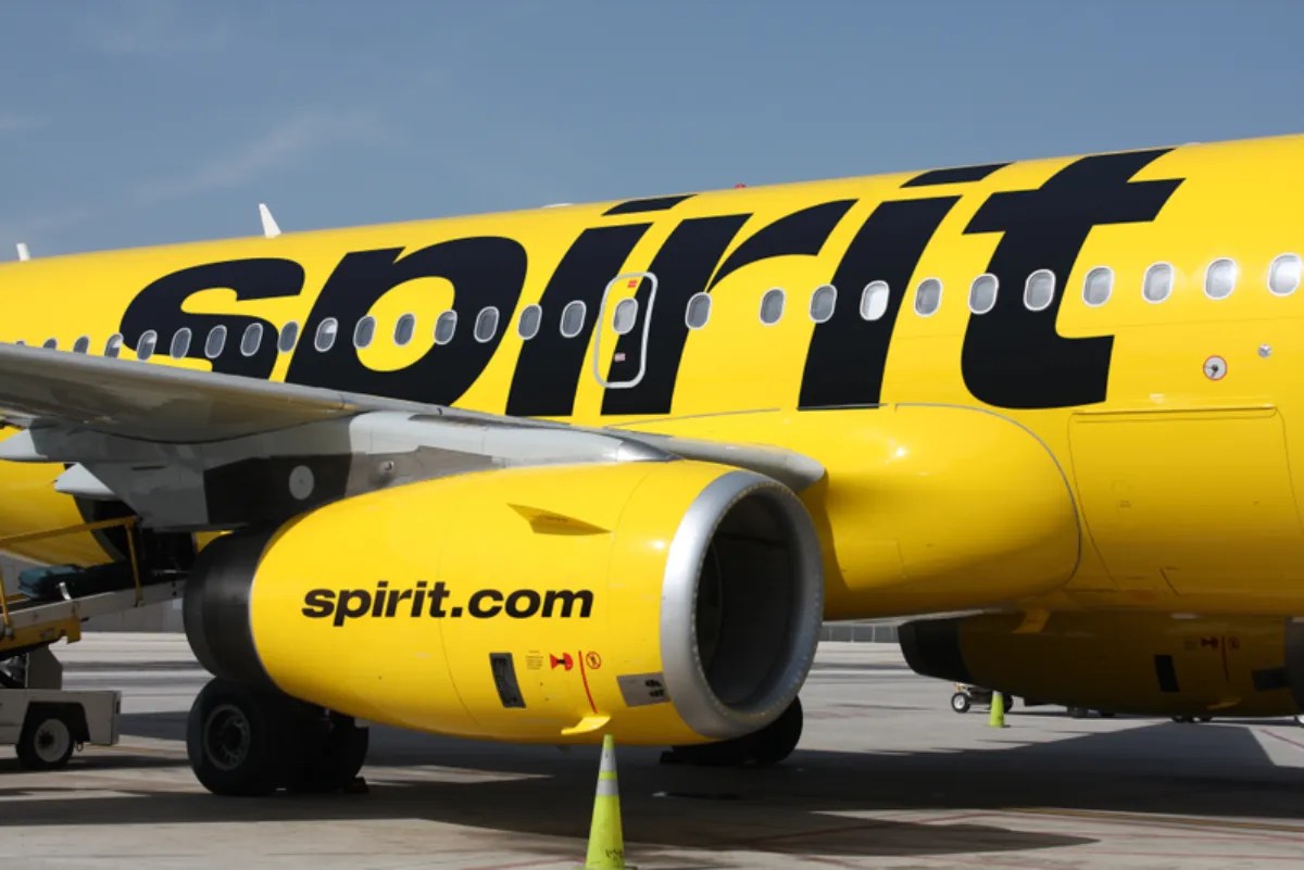 Busted Dodgy Spirit Airlines Baggage Handler Faces Theft Charge