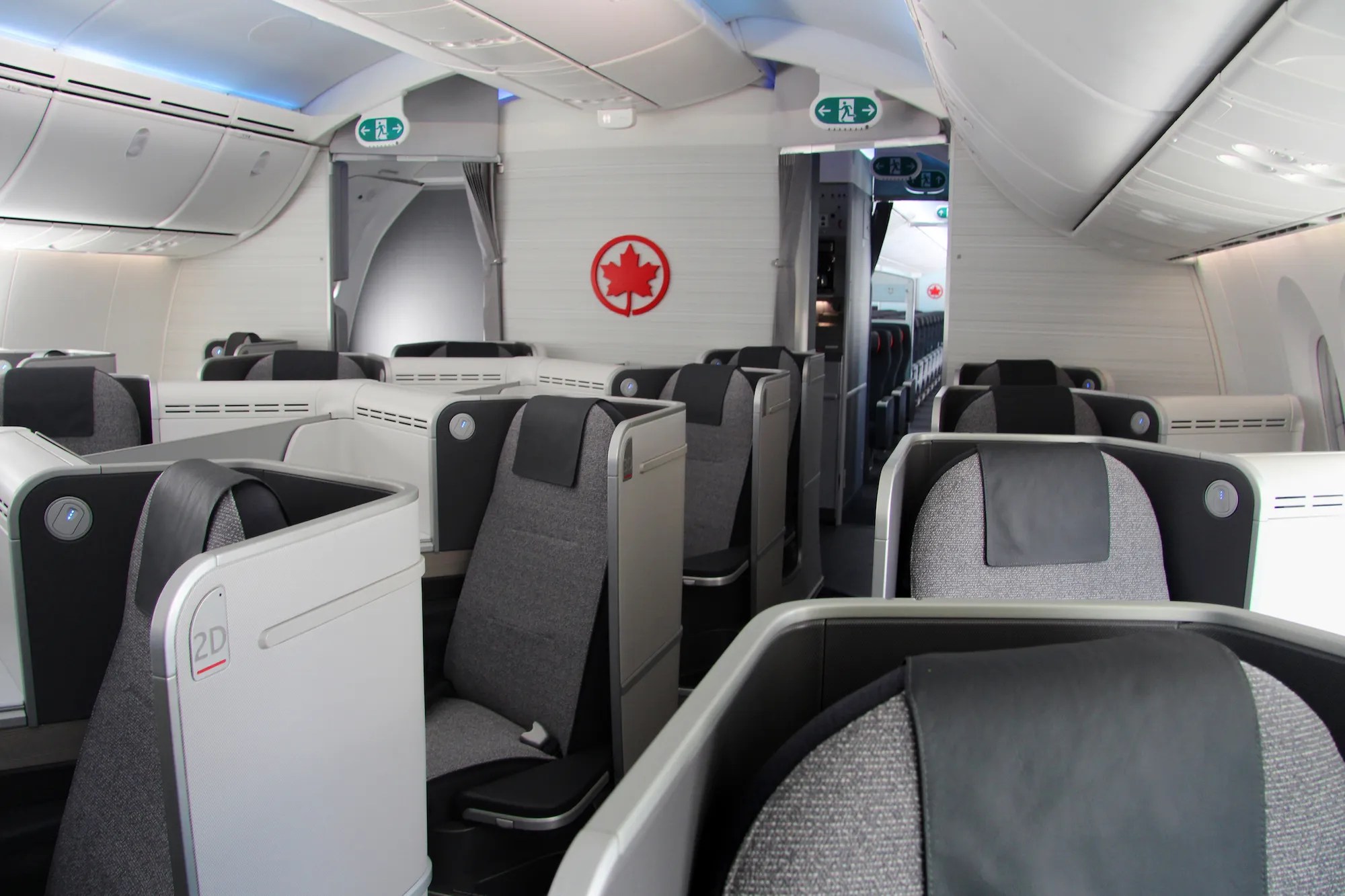What Classes Of Travel Does Air Canada Offer?
