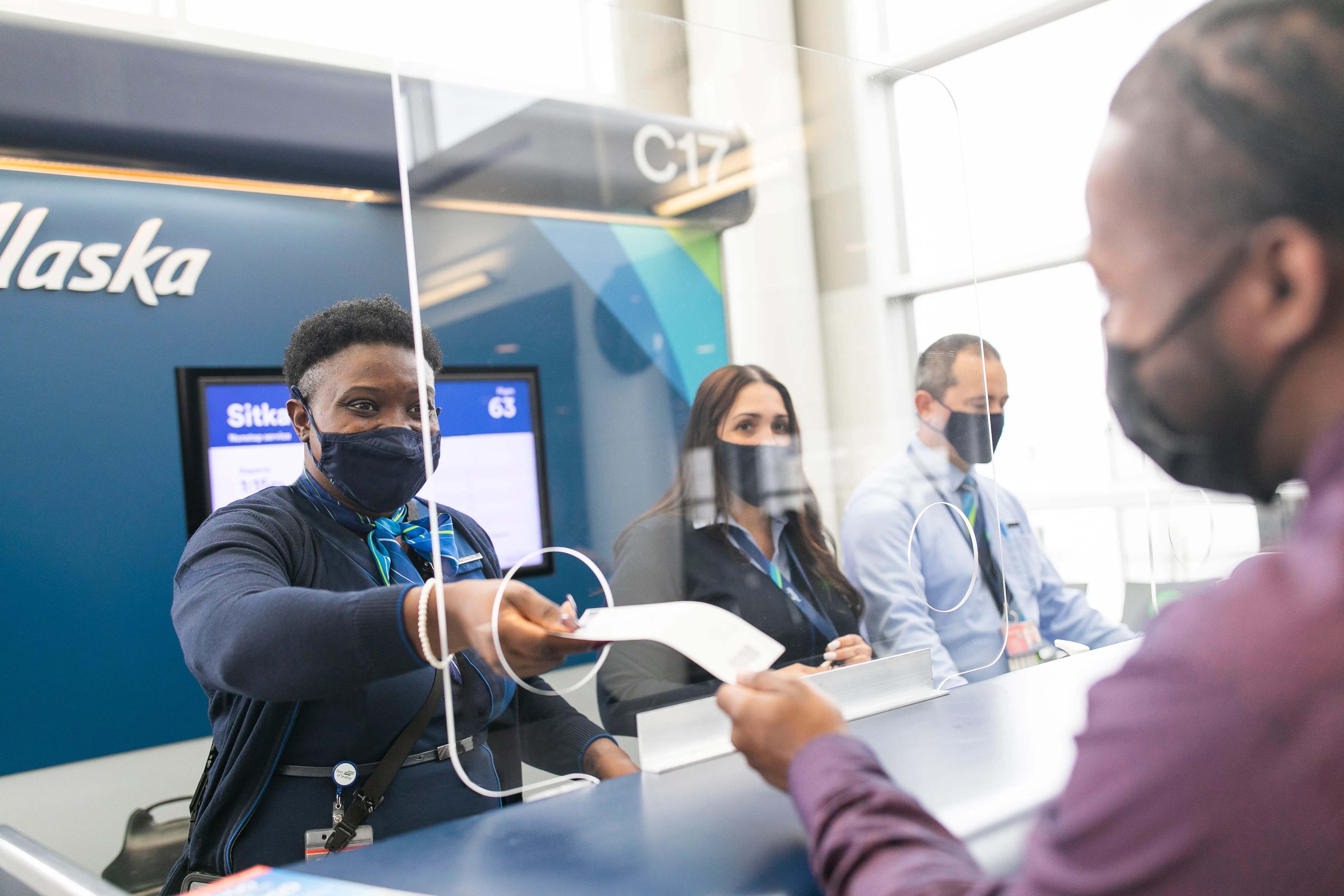 5,000+ Alaska Airlines Employees Set For Pay Rises After Machinists