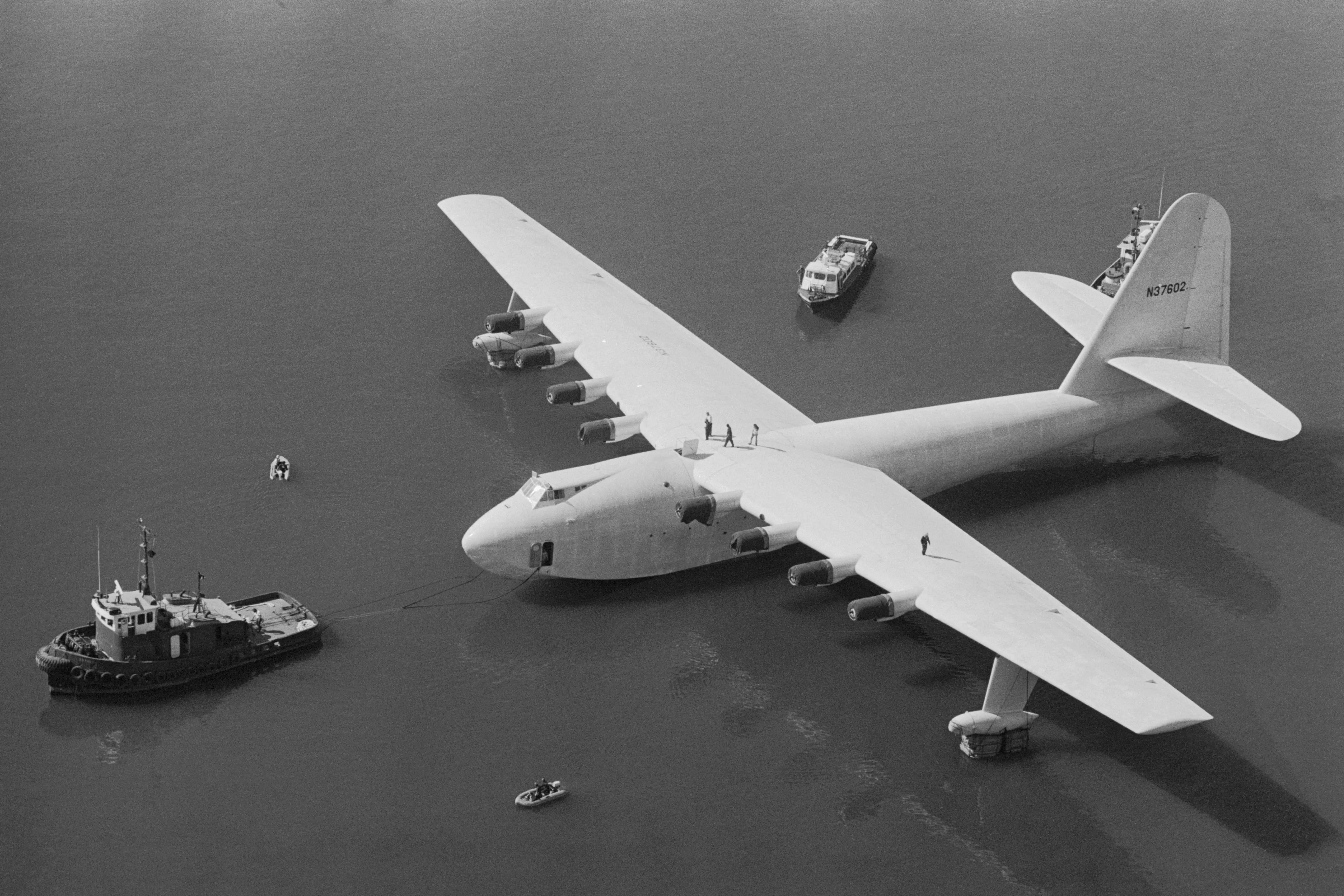The Top 10 Largest Planes Ever Made