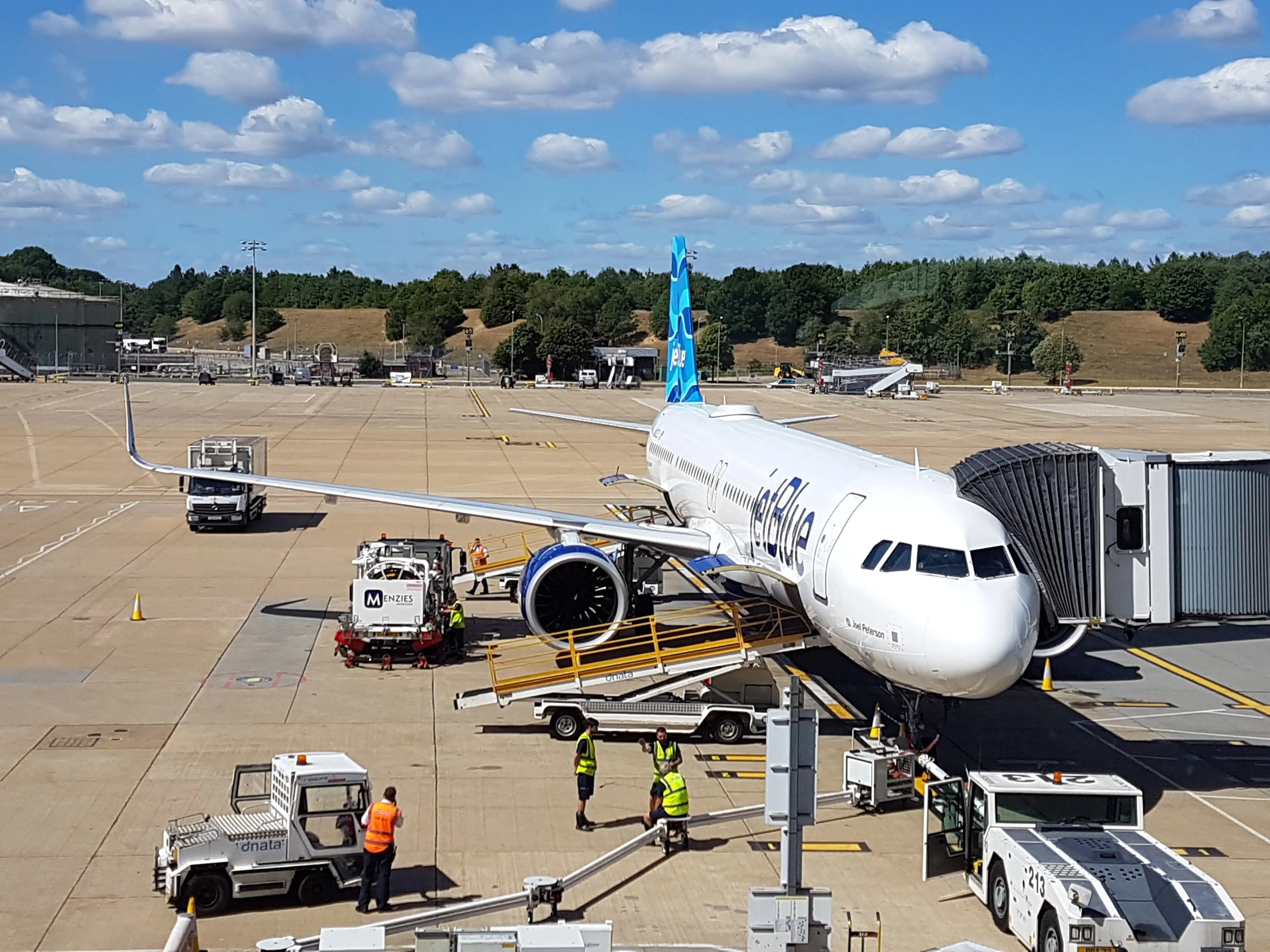 JetBlue Operates Its 1st Boston Transatlantic Airbus A321LR Flight