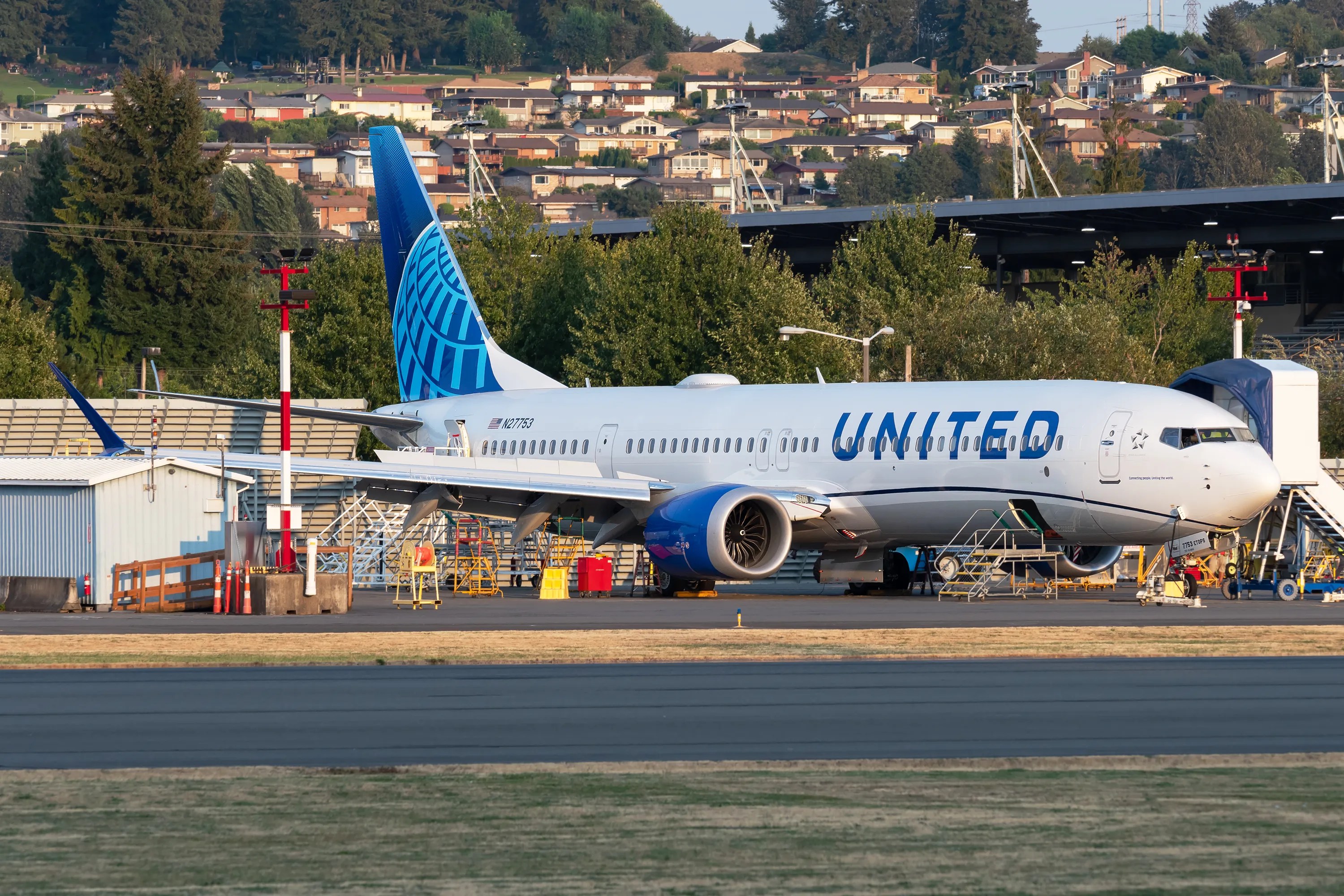United Airlines' 1st Boeing 737 MAX 10 Is Spotted In Seattle