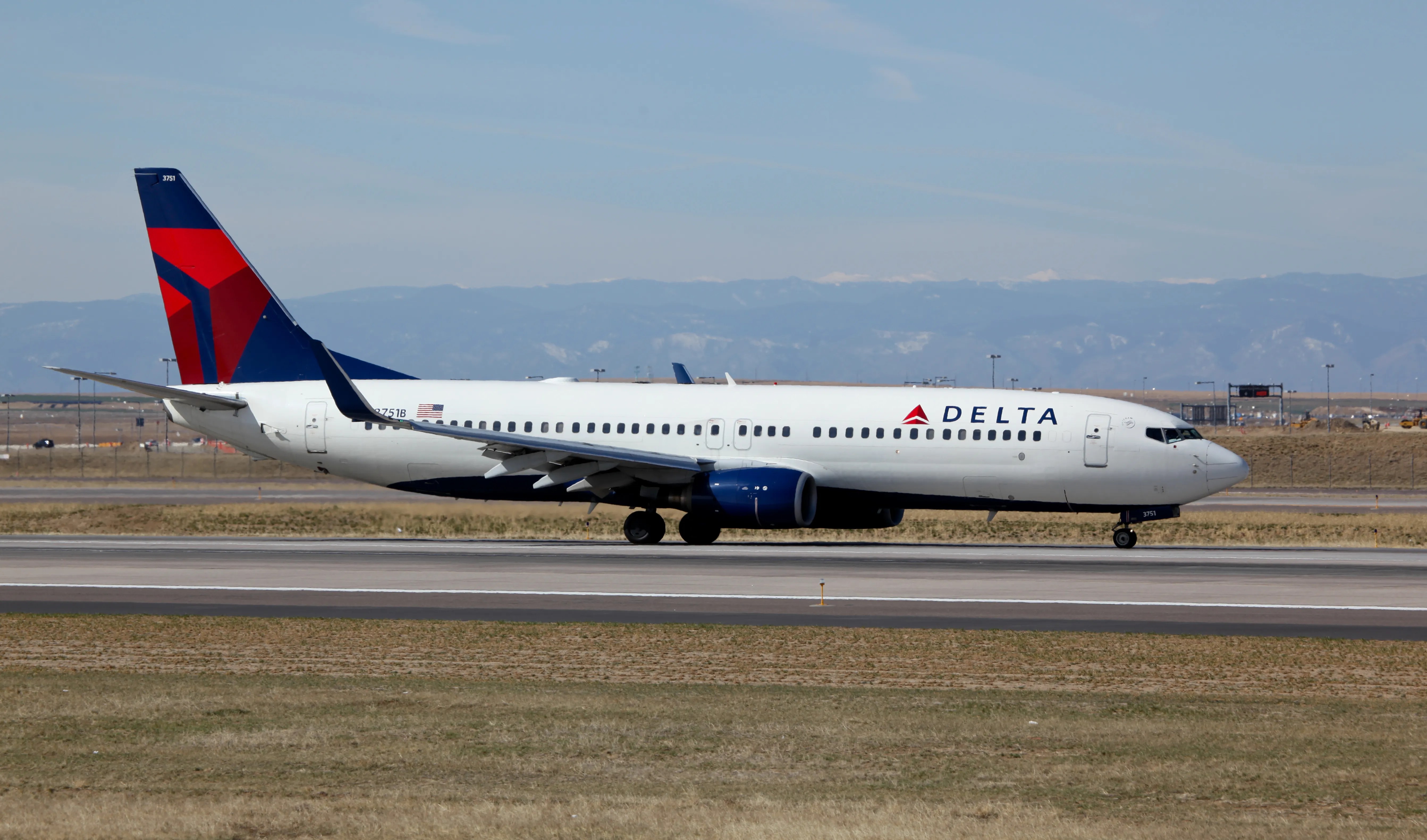 Delta Air Lines Tests Dual Jetbridge Boarding In Cincinnati