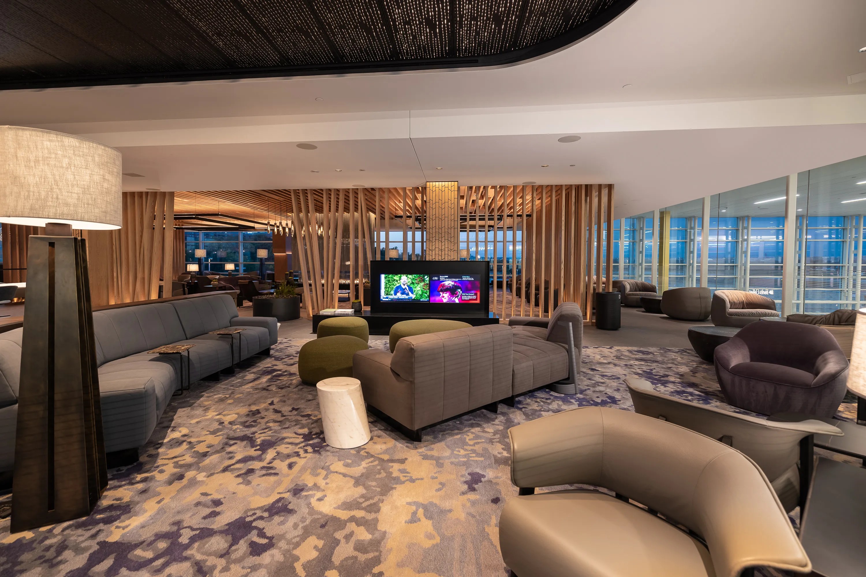 In Photos American Airlines Shows Off Its New Reagan Washington National Airport Admirals Club